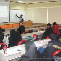کارگاه آموزشی دو روزه با عنوان "روشهای مؤثر در ارائه سمینارهای علمی و تخصصی :Presentation Skills"<br> با همکاری انجمن علمی دانشجویی دانشگاه شهید بهشتی (پژوهشکده لیزر و پلاسما، بهمن ماه 1395 و مهر ماه 1400)